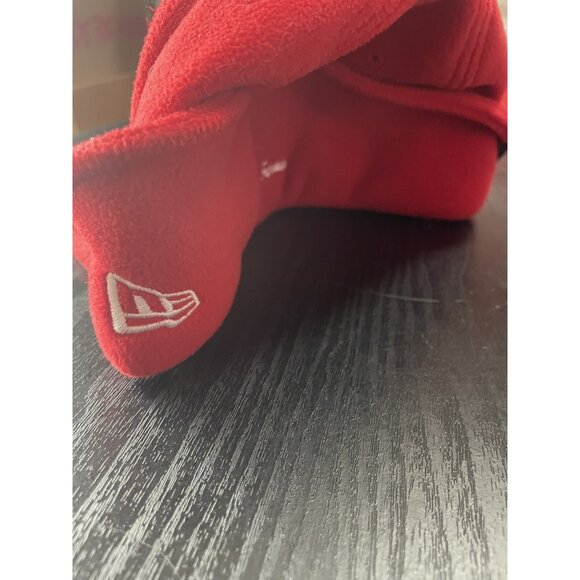 Red Box Logo Supreme polartec Hat - Picture 4 of 8